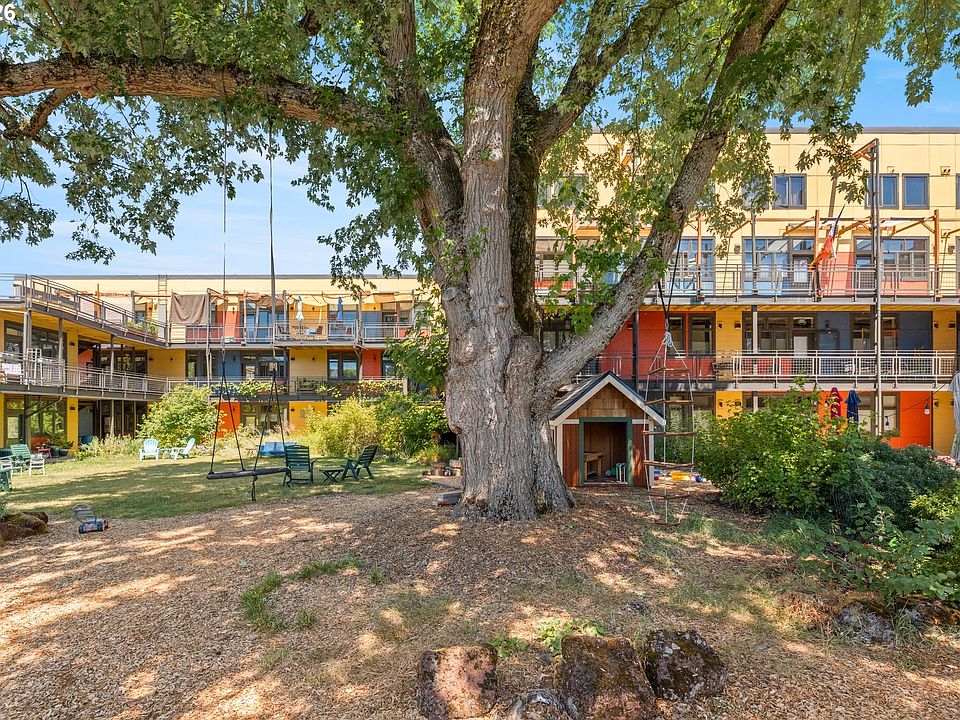 1st image of 2525 N Killingsworth St APT 311