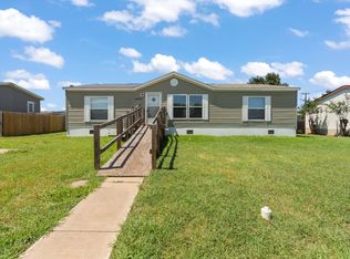 1404 Old Bridge Rd, Cleburne, TX 76033