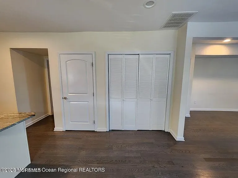 334 W Front St #A — Photo 17