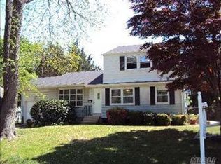 14B Perry St, Brentwood, NY 11717