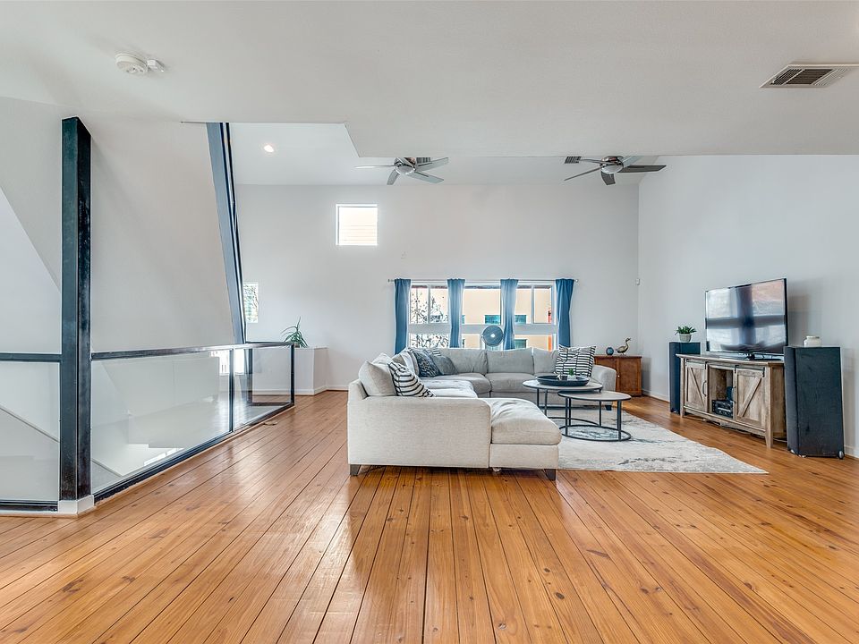 1st image of 4605 Lester Dr