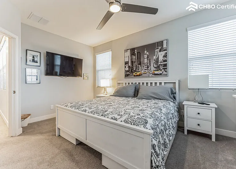 3713 E Robert St — Photo 23