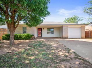 313 E 19th St, Wolfforth, TX 79382