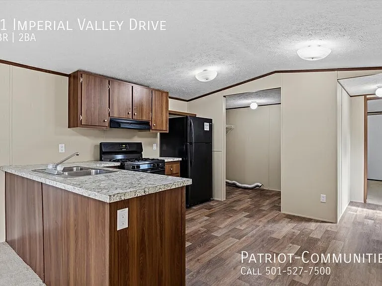 31 Imperial Valley Dr — Photo 6