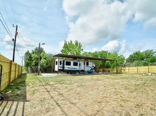 196 Medina Dr, Bandera, TX 78003