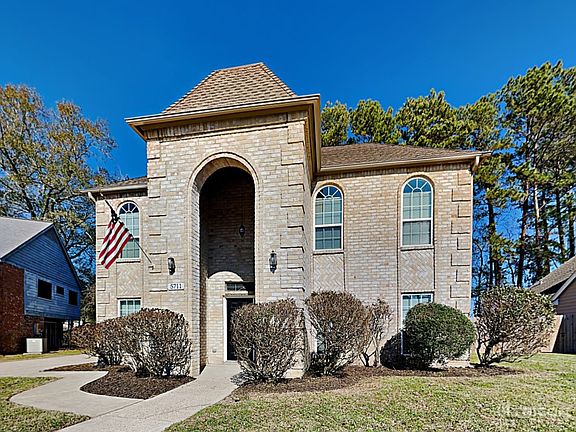 2nd image of 5711 Ancient Oaks Dr
