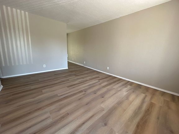 2nd image of 486 Buckeye St APT 6