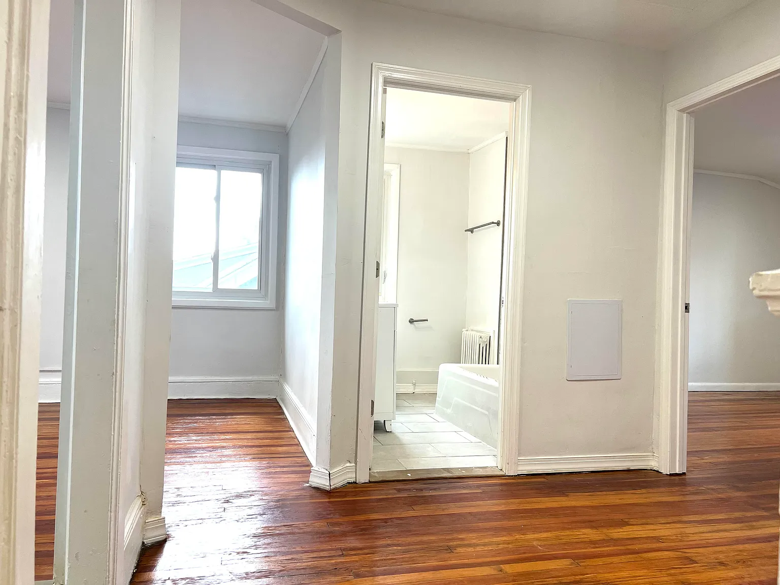 2 bed, $2,400 — Photo 4