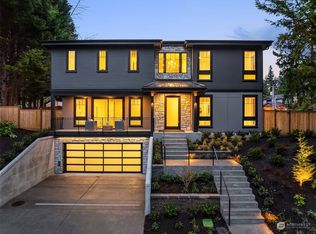 401 18th Ave, Kirkland, WA 98033