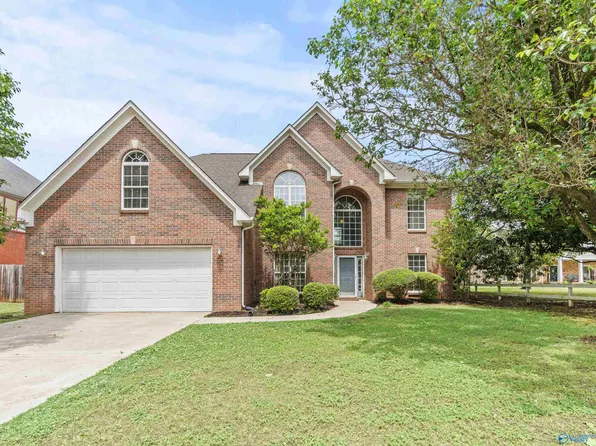135 Cannes Dr SE, Brownsboro, AL 35741