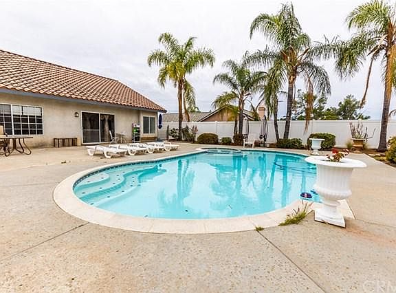 2nd image of 25098 Alta Vista Dr