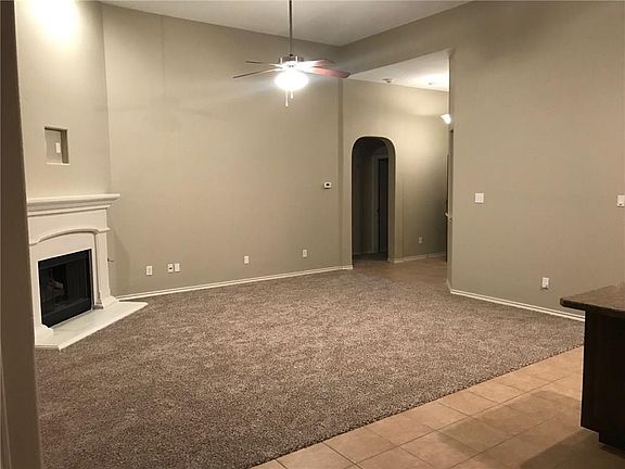 5th image of 2728 Albatross Ln