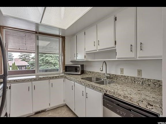 4th image of 214 N Garden Park Dr W #214