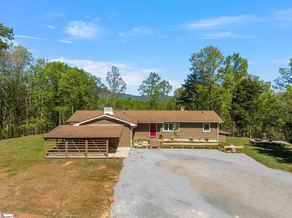 110 Persimmon Hill Ct, Columbus, NC 28722