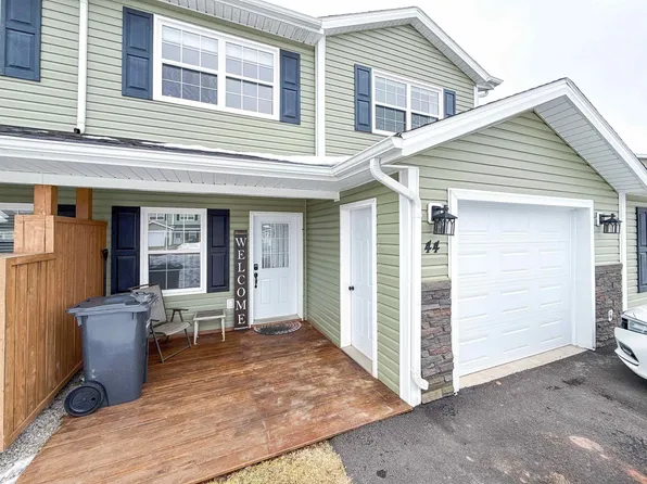 44 Autumn Ln, Stratford, PE C1B 4B1