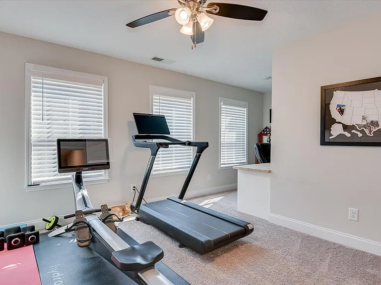 533 Fermoy Ln — Photo 36