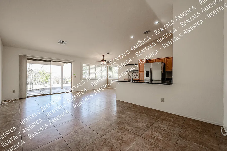 2 bed/2bath in Sun Lakes Country Club — Photo 4
