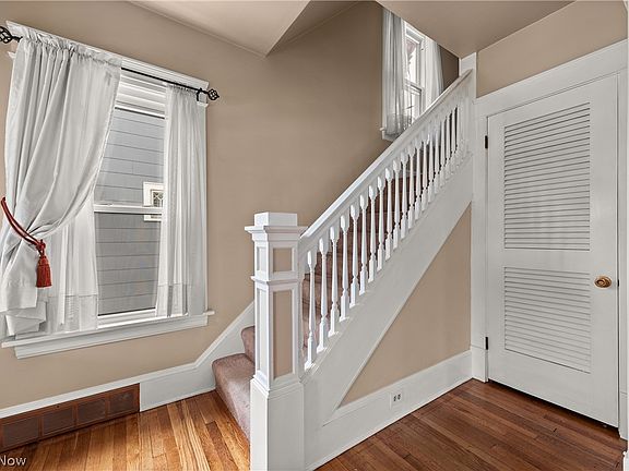 4th image of 1280 Andrews Ave