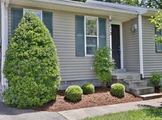 9313 Mitchell Ln, Louisville, KY 40272