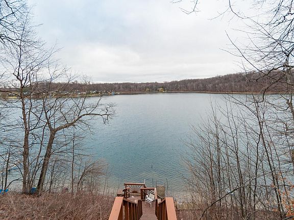 2nd image of 28020 Acorn Dr