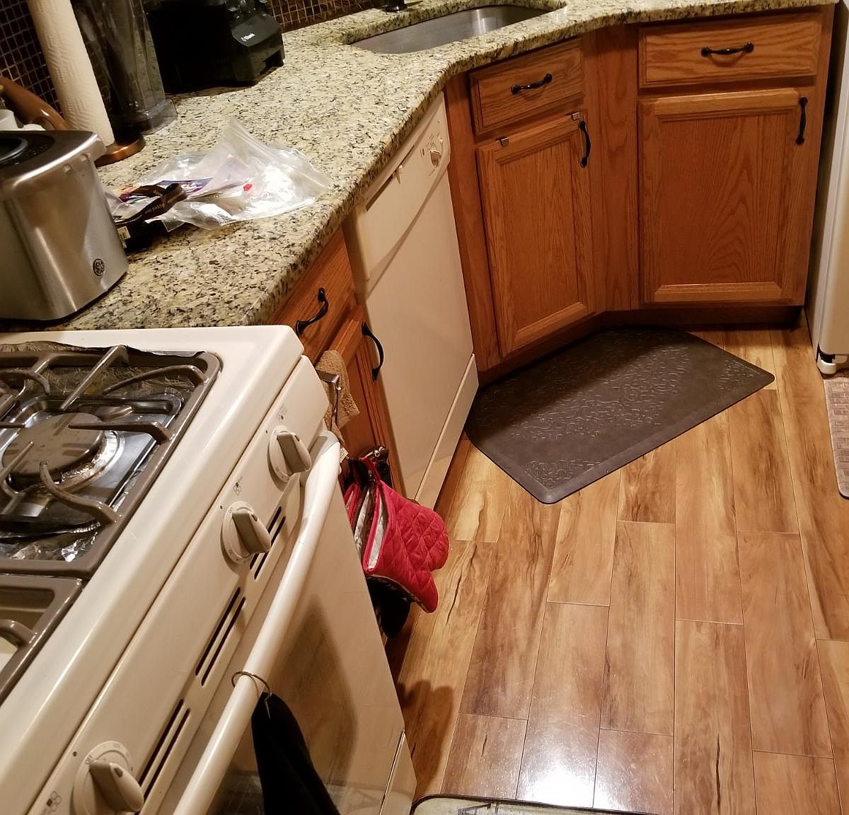 1306 Harbour Club Dr, Parlin, NJ 08859 Zillow