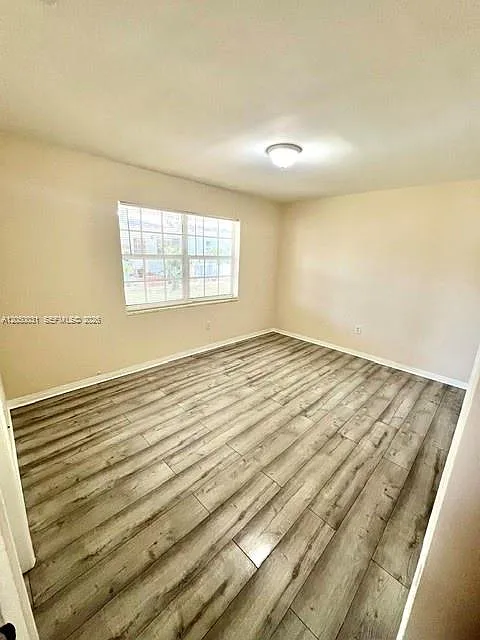 Biscayne Heights — Photo 4