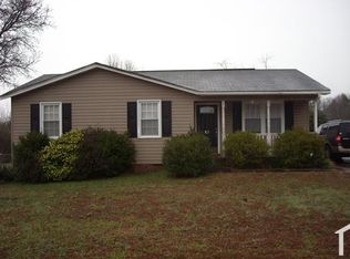 12 Prestbury Dr, Greenville, SC 29605