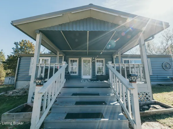 579 Lear Ln, Bedford, KY 40006