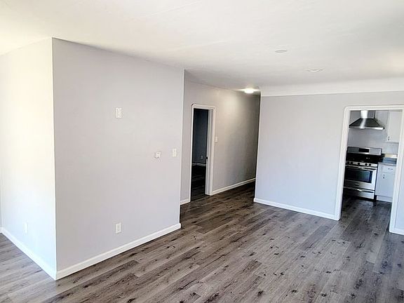 4th image of 6455 Gundry Ave