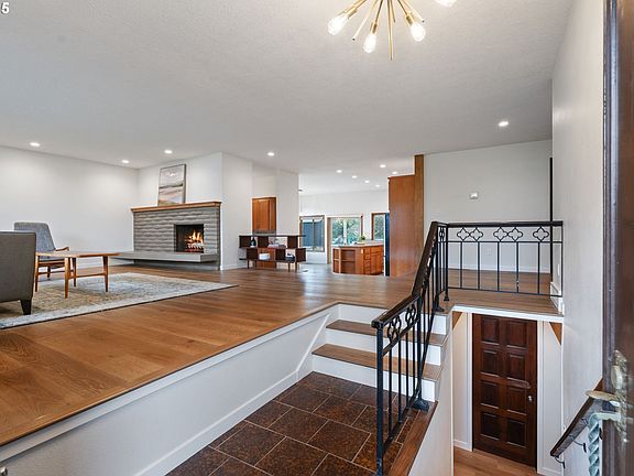 4th image of 4609 Oregon Dr