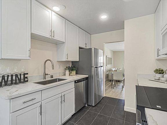 5th image of 4074 Farm Hill Blvd APT 2