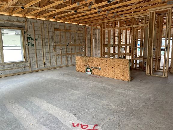 Kitchen Family Room