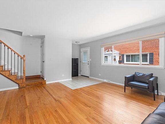 3rd image of 2110 Saint Johns Ave APT B