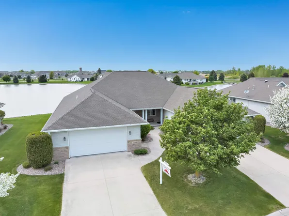 1108 Spring Lake Dr, De Pere, WI 54115
