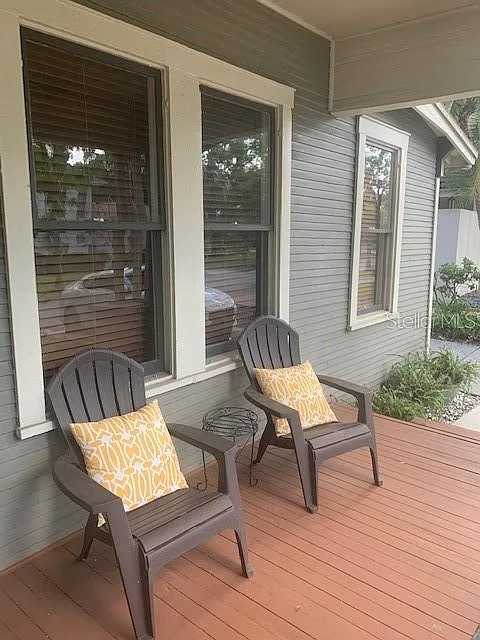 2916 W Bay Court Ave — Photo 3