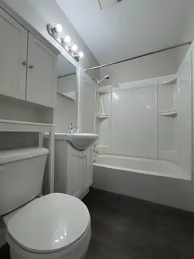 857 McGregor St #3 — Photo 6