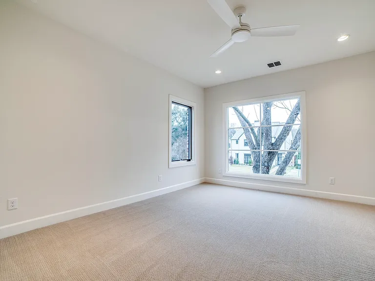 4403 Glenwick Ln — Photo 23