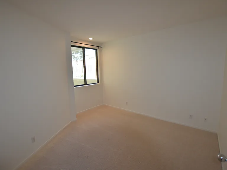 483 Forest Ave #A — Photo 13