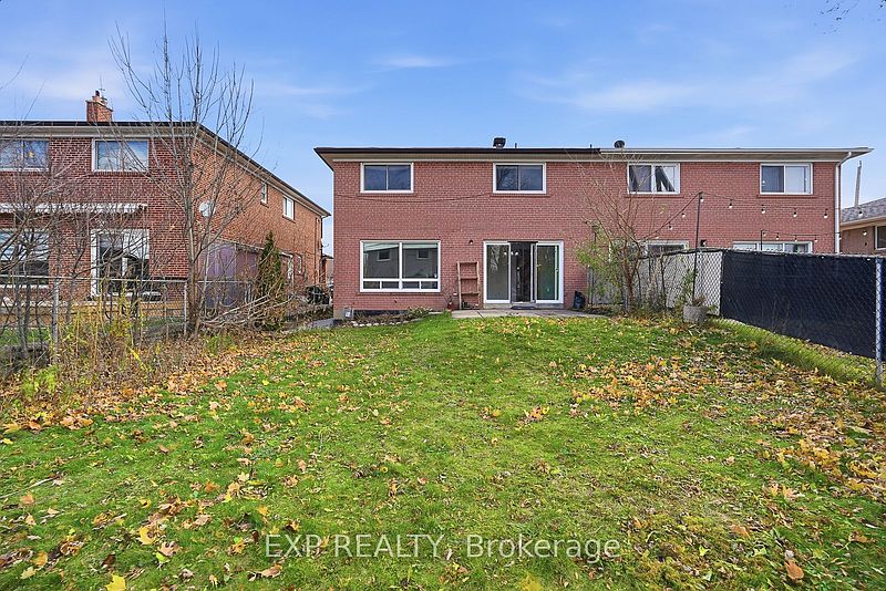 Toronto House for rent - 4 Bedrooms — photo 38