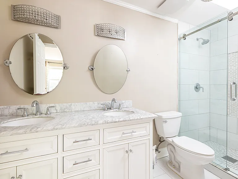 2124 Rockland Ct — Photo 38