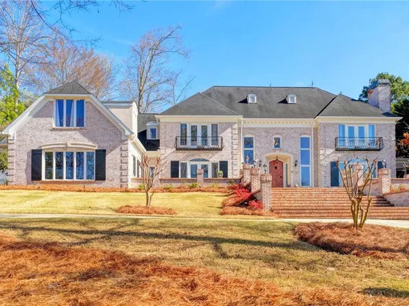 2035 Derby Ln, Braselton, GA 30517