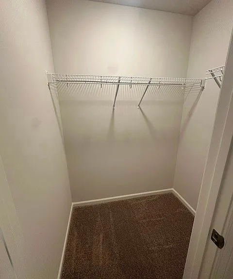 444 Country Club Dr — Photo 18