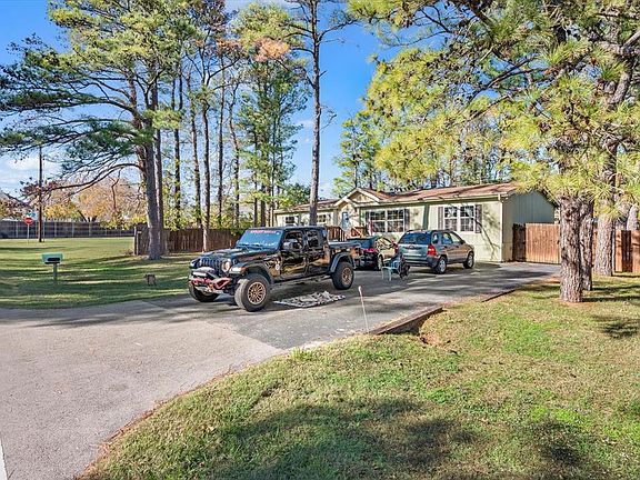 4th image of 1088 Westpark Cir