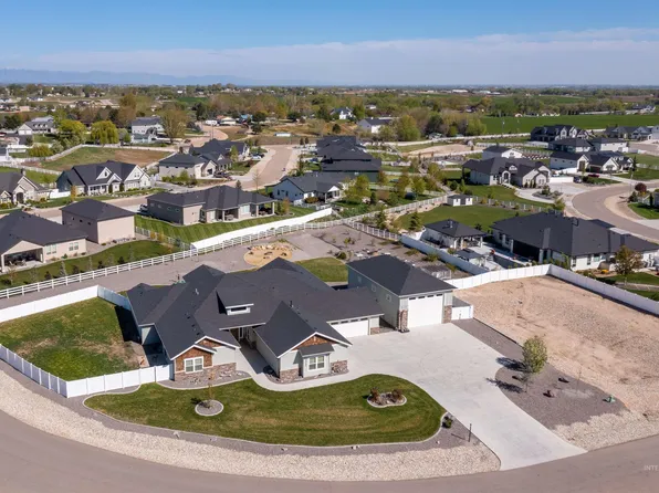 24790 Plainfield Dr, Caldwell, ID 83607