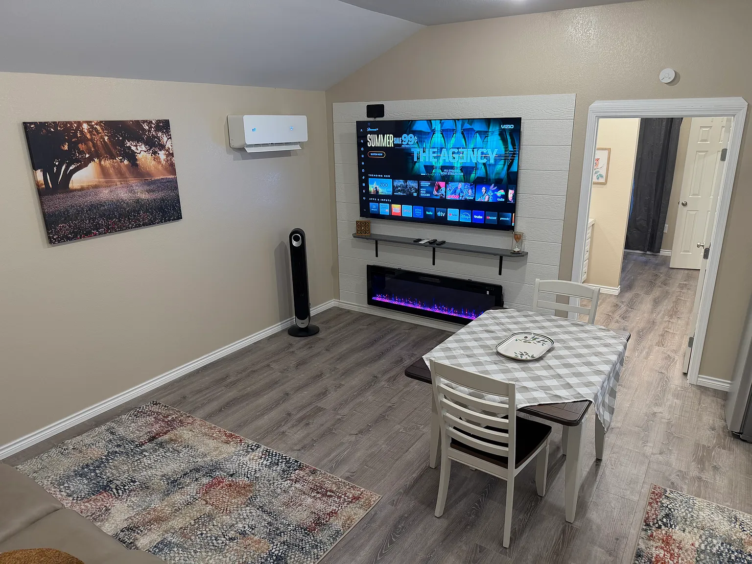 1 bed, $1,295 — Photo 2