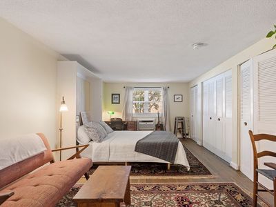 2 Old Colony Ln APT 4, Arlington, MA, 02476