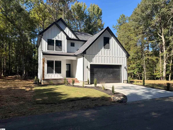 97 Simmons Dr, Clinton, SC 29325