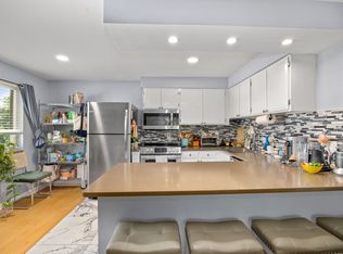 1260 N York St APT 506, Denver, CO 80206