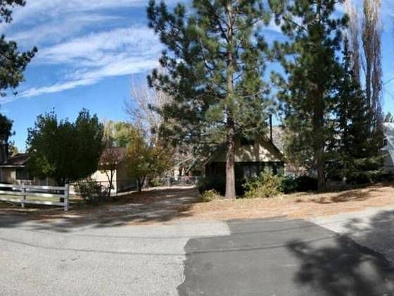 1st image of 1312 E Country Club Dr