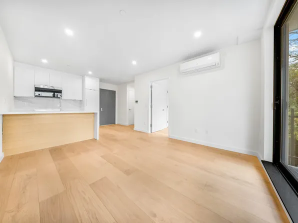 30-24 32nd Street image 11 of 23